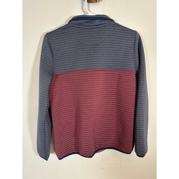 LL Bean Pullover Womens Small Navy
Red Airlight Colorblock Quilted Sweatshirt - Picture 2 of 5